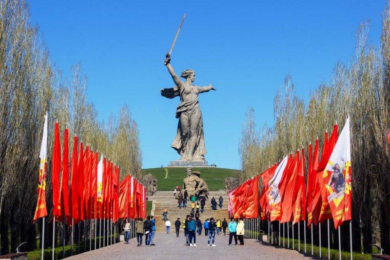Rusya'nın savaş sembolü: MOTHERLAND CALLS
