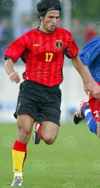 4 büyüklerde forma giymeden giden futbolcular