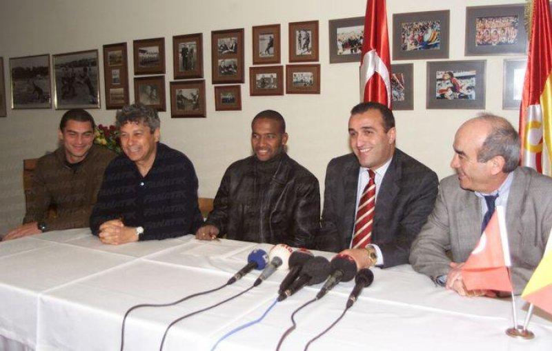 4 büyüklerde forma giymeden giden futbolcular