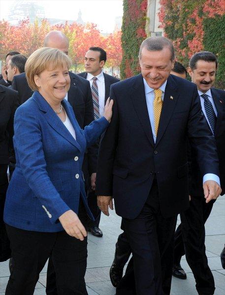 Dünden bugüne Erdoğan ile Merkel'in görüşmeleri