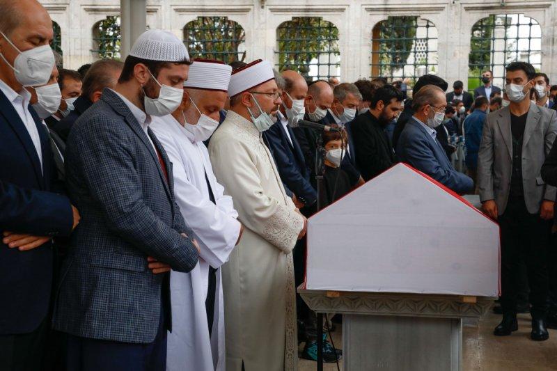 SİHA'ların öncü ismi Özdemir Bayraktar'a veda