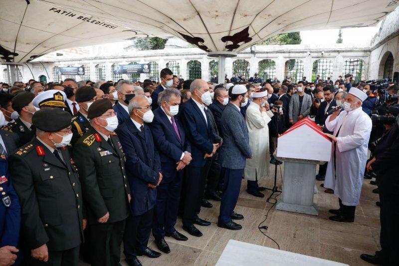 SİHA'ların öncü ismi Özdemir Bayraktar'a veda