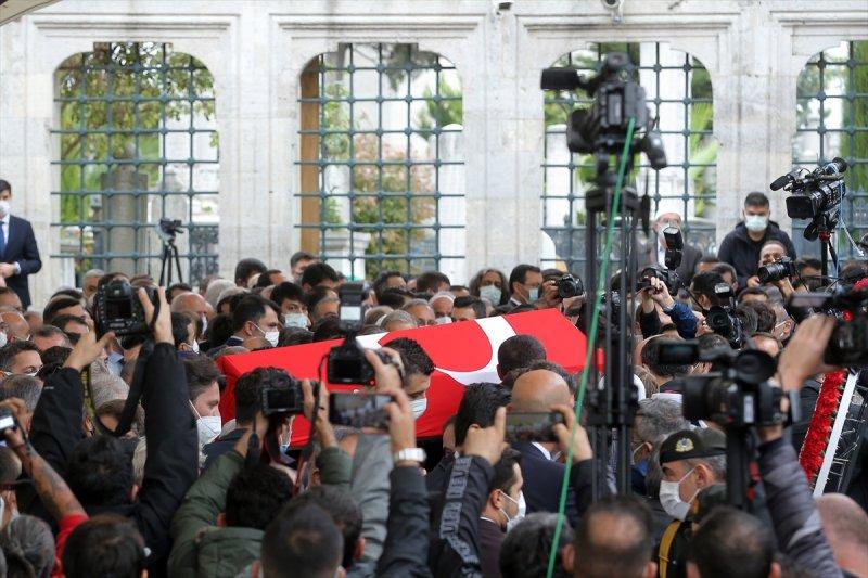 SİHA'ların öncü ismi Özdemir Bayraktar'a veda