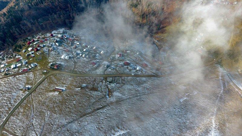 Düzce'de 1830 rakımlı Kardüz Yaylası'na kar yağdı