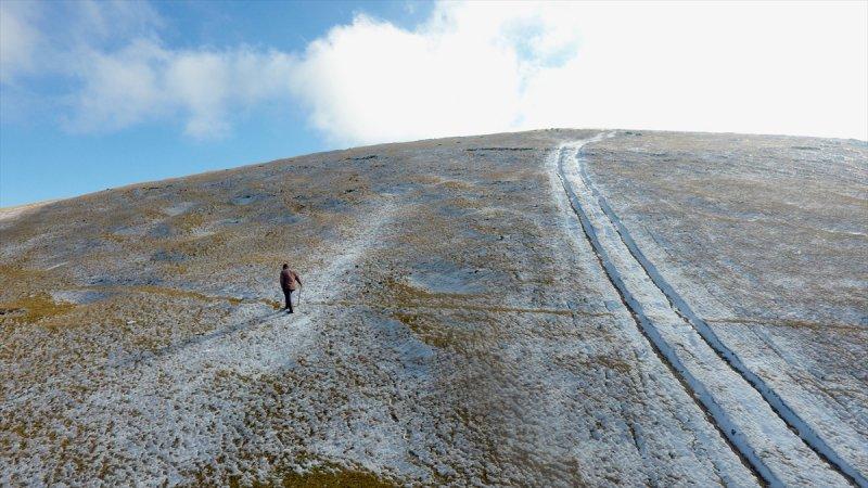 Düzce'de 1830 rakımlı Kardüz Yaylası'na kar yağdı