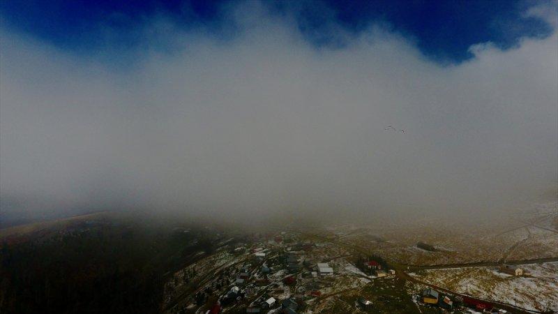 Düzce'de 1830 rakımlı Kardüz Yaylası'na kar yağdı