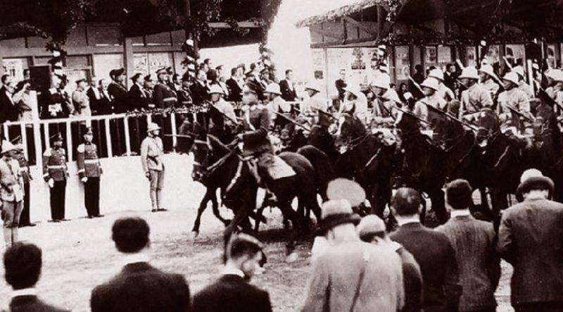 Fotoğraflarla Atatürk 