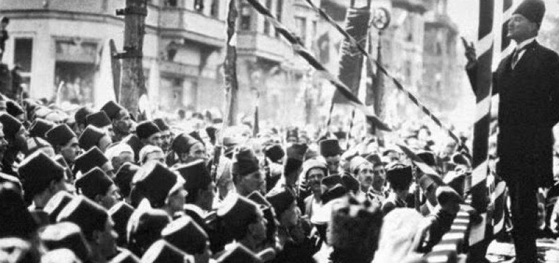 Fotoğraflarla Atatürk 