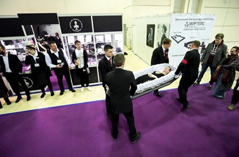 Moskova'da cenaze işleri fuarı