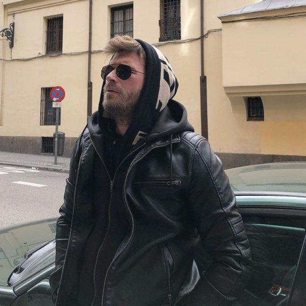 Kız kardeşiyle hayran bırakan Kıvanç Tatlıtuğ'un sosyal medya paylaşımları