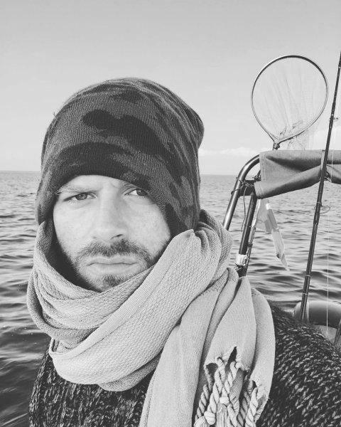 Kız kardeşiyle hayran bırakan Kıvanç Tatlıtuğ'un sosyal medya paylaşımları