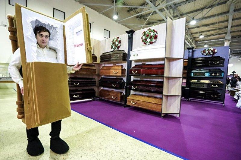 Moskova'da cenaze işleri fuarı