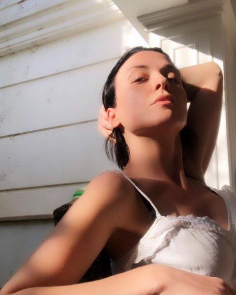 Taciz itirafında bulunan Arzu Yanardağ'ın sosyal medya paylaşımları