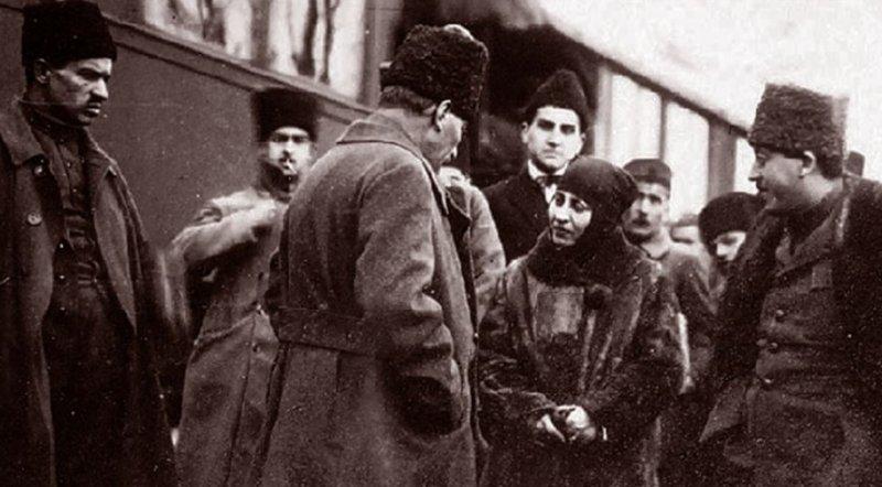 Cumhuriyetle birlikte ilkleri gerçekleştiren 'kadınlar'