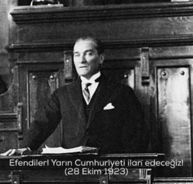 Ünlü isimlerin '29 Ekim Cumhuriyet Bayramı' paylaşımları