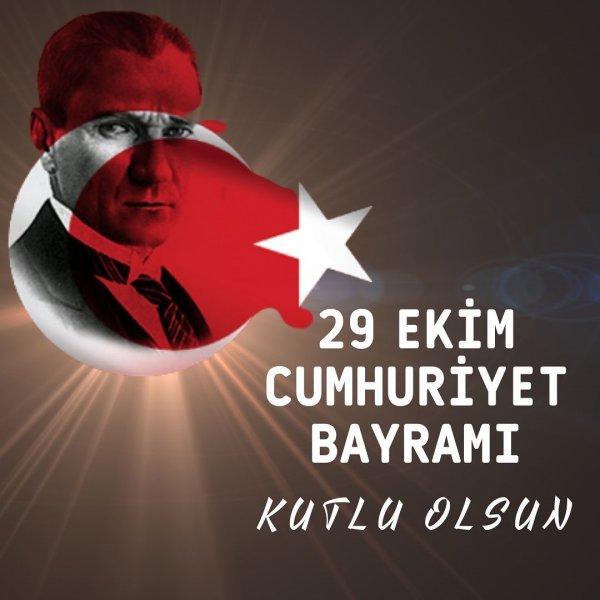 Ünlü isimlerin '29 Ekim Cumhuriyet Bayramı' paylaşımları