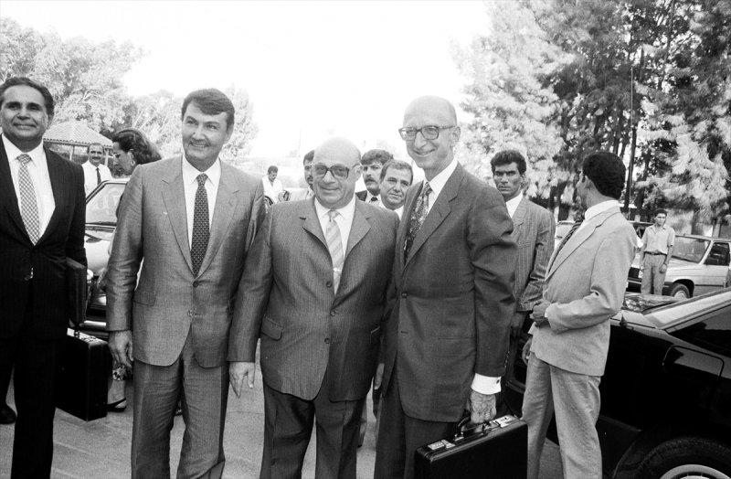 Vefatının 14. yılında fotoğraflarla Erdal İnönü 