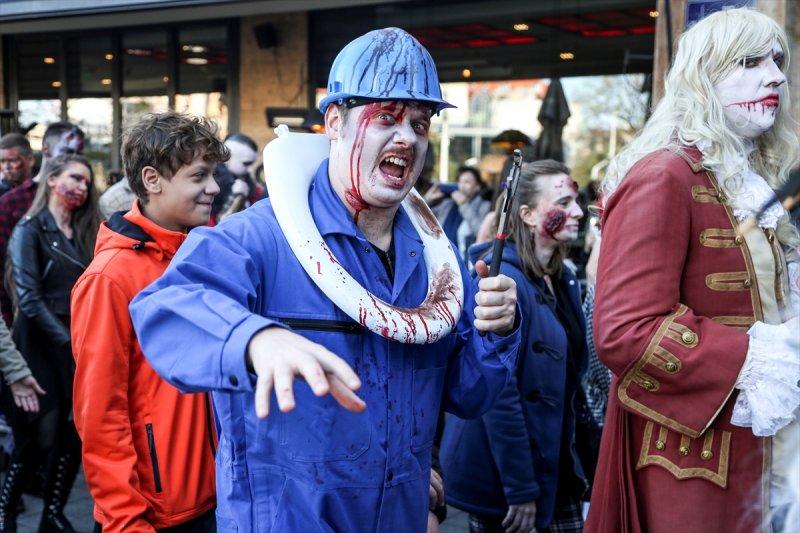 Belgrad'da Zombi Yürüyüşü