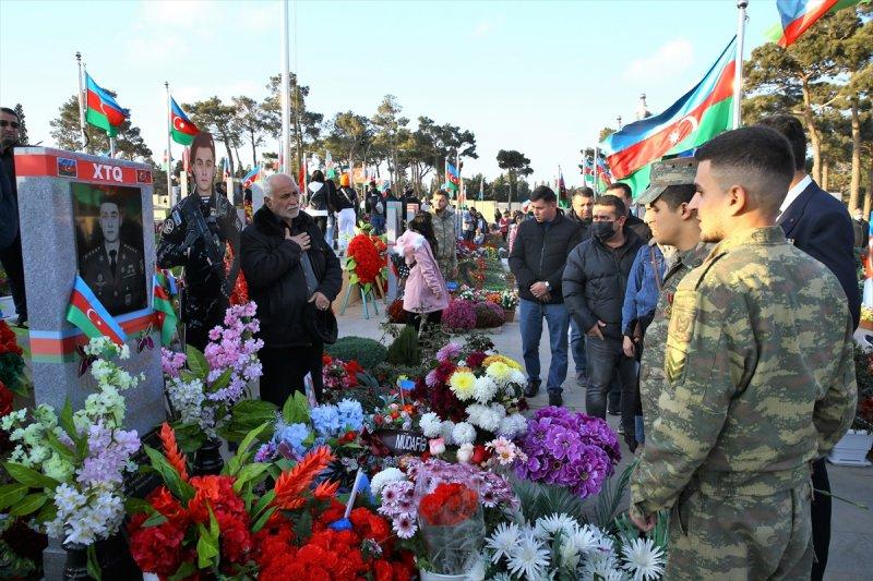 Karabağ Zaferi'nin birinci yıl dönümünde şehitler anıldı