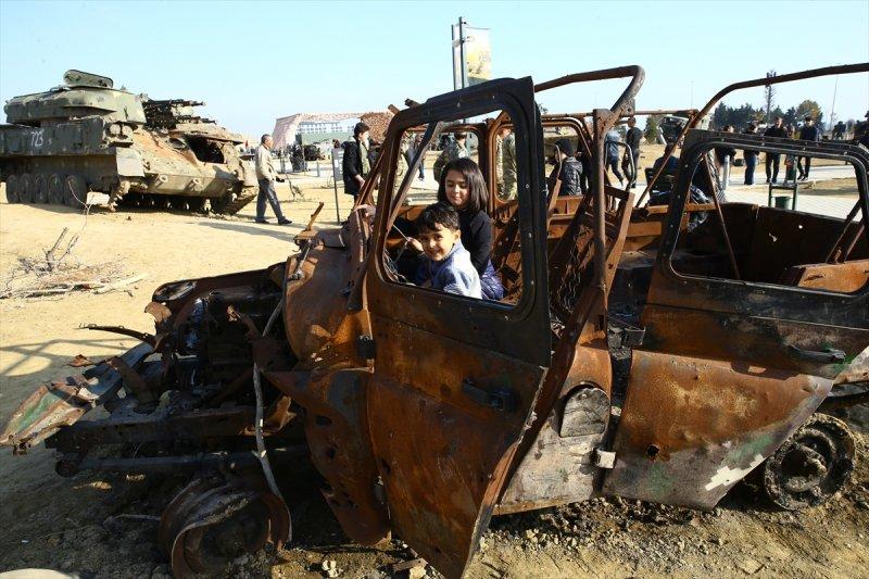 Karabağ Zaferi'nin birinci yıl dönümünde şehitler anıldı