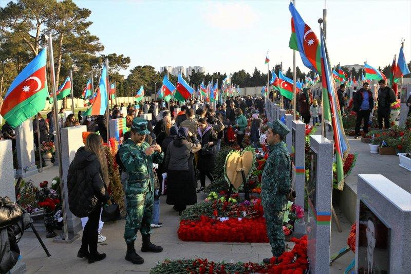 Karabağ Zaferi'nin birinci yıl dönümünde şehitler anıldı