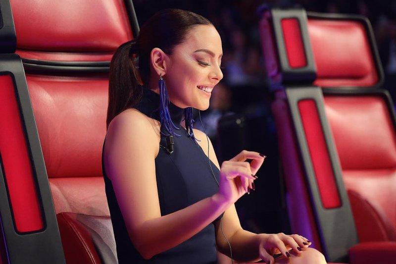 Ebru Gündeş'in O Ses Türkiye macerası: Kırmızı koltuk ona çok yakıştı 