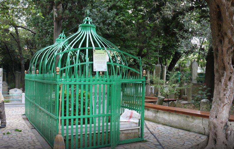İstanbul'un ziyaretçi akınına uğrayan türbeleri