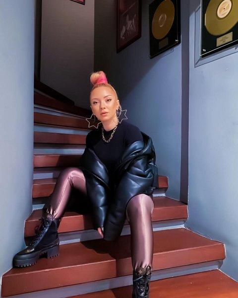 Ece Seçkin'in cesur fotoğrafları