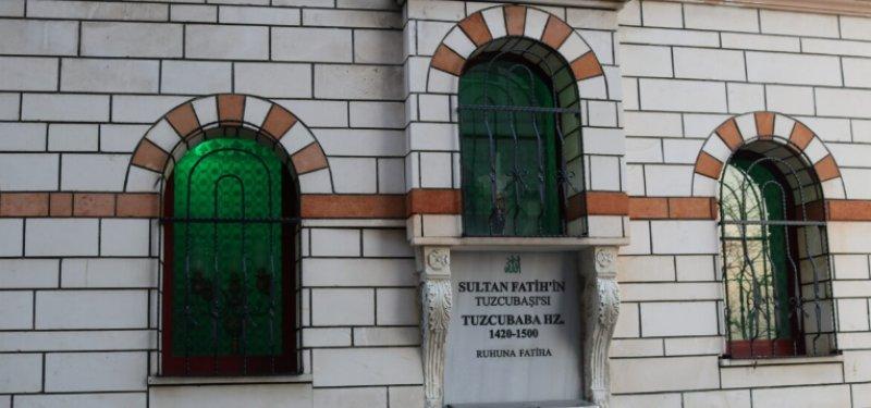 İstanbul'un ziyaretçi akınına uğrayan türbeleri