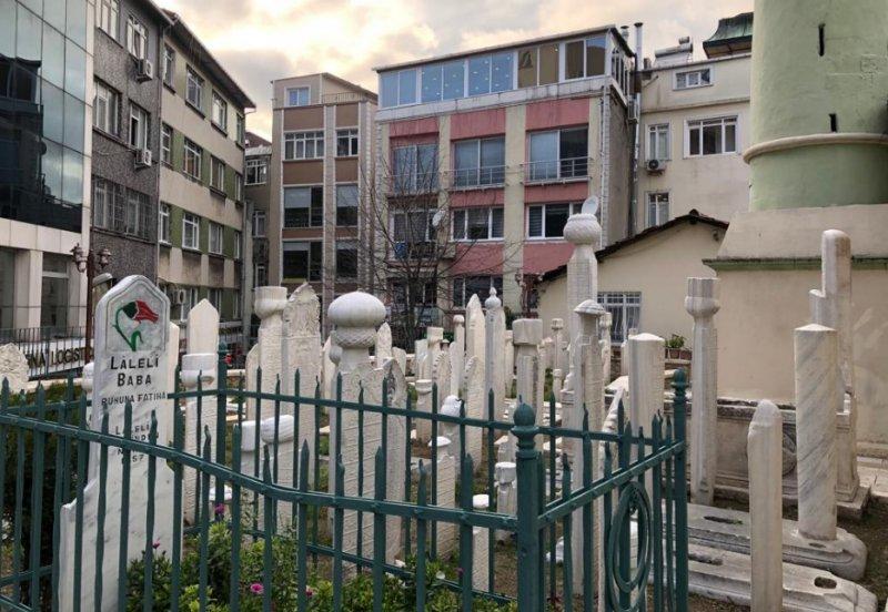 İstanbul'un ziyaretçi akınına uğrayan türbeleri