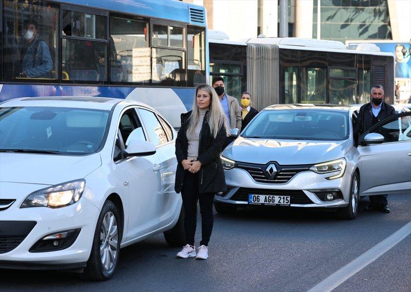 Yurt genelinde hayat saat 09.05'te 1 dakikalığına durdu 