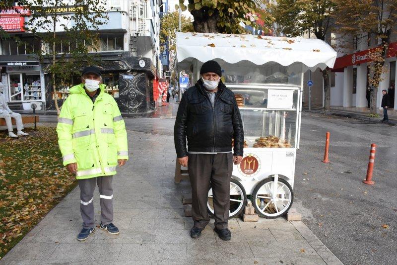Yurt genelinde hayat saat 09.05'te 1 dakikalığına durdu 