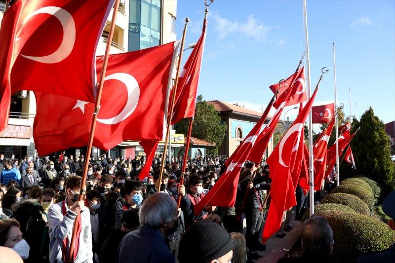 Yurt genelinde hayat saat 09.05'te 1 dakikalığına durdu 