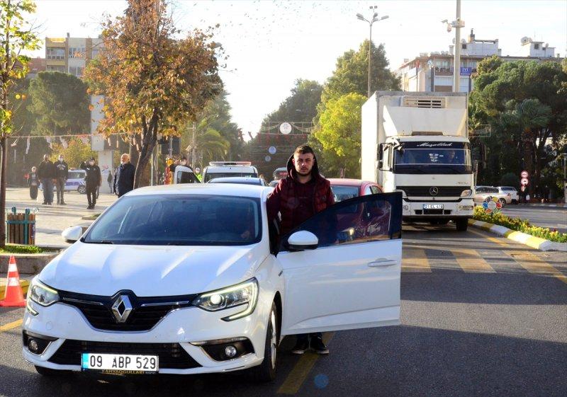 Yurt genelinde hayat saat 09.05'te 1 dakikalığına durdu 