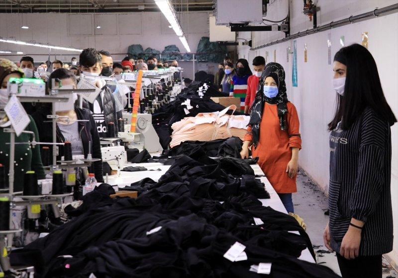 Yurt genelinde hayat saat 09.05'te 1 dakikalığına durdu 