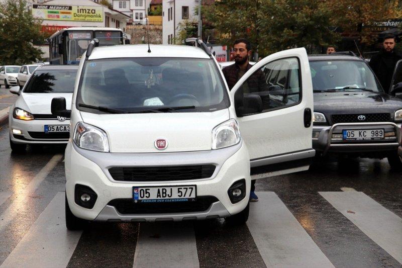 Yurt genelinde hayat saat 09.05'te 1 dakikalığına durdu 