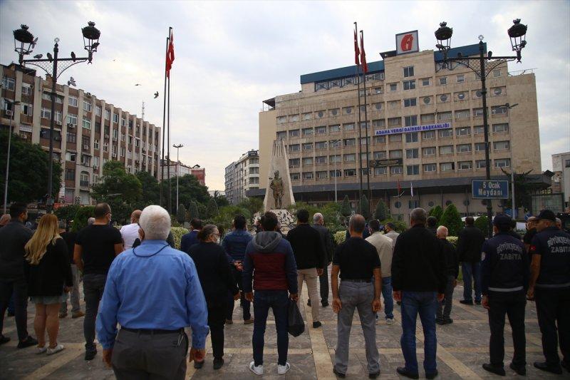 Yurt genelinde hayat saat 09.05'te 1 dakikalığına durdu 