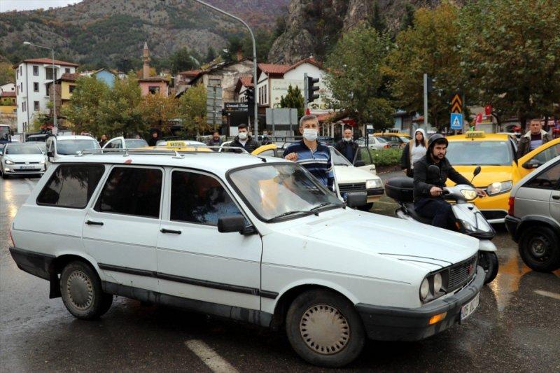 Yurt genelinde hayat saat 09.05'te 1 dakikalığına durdu 