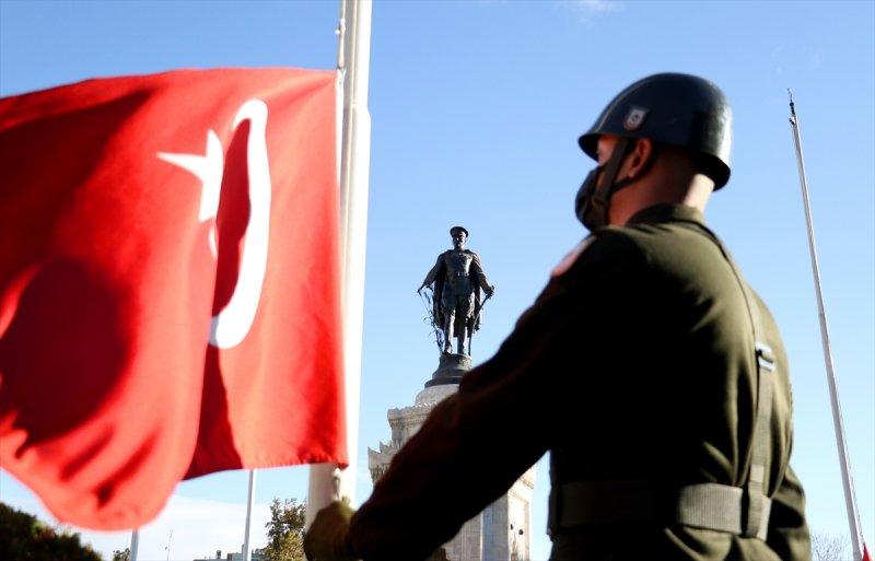 Yurt genelinde hayat saat 09.05'te 1 dakikalığına durdu 