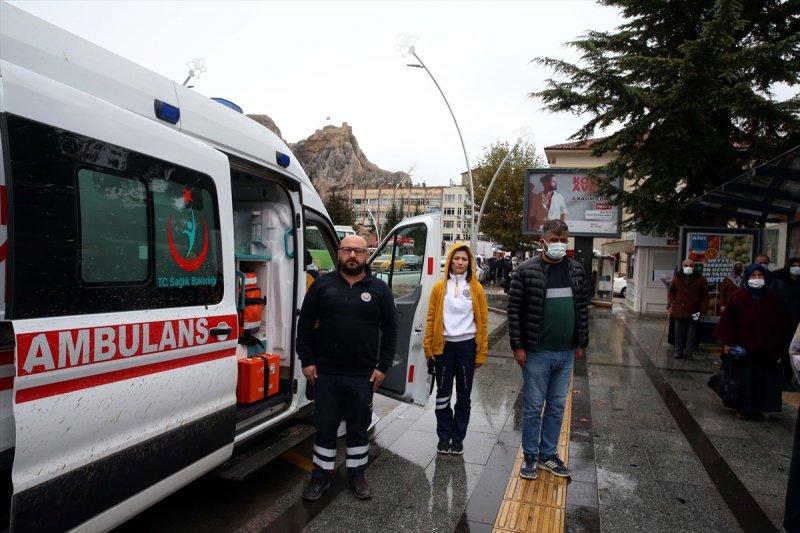 Yurt genelinde hayat saat 09.05'te 1 dakikalığına durdu 
