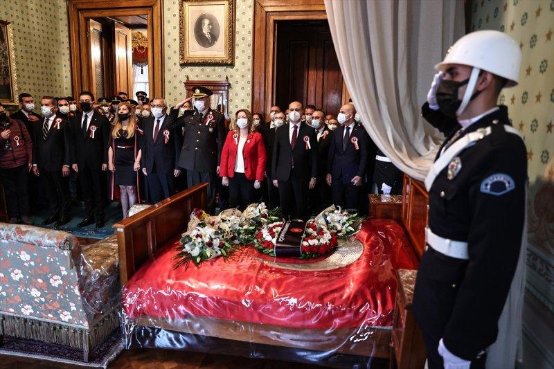 Yurt genelinde hayat saat 09.05'te 1 dakikalığına durdu 