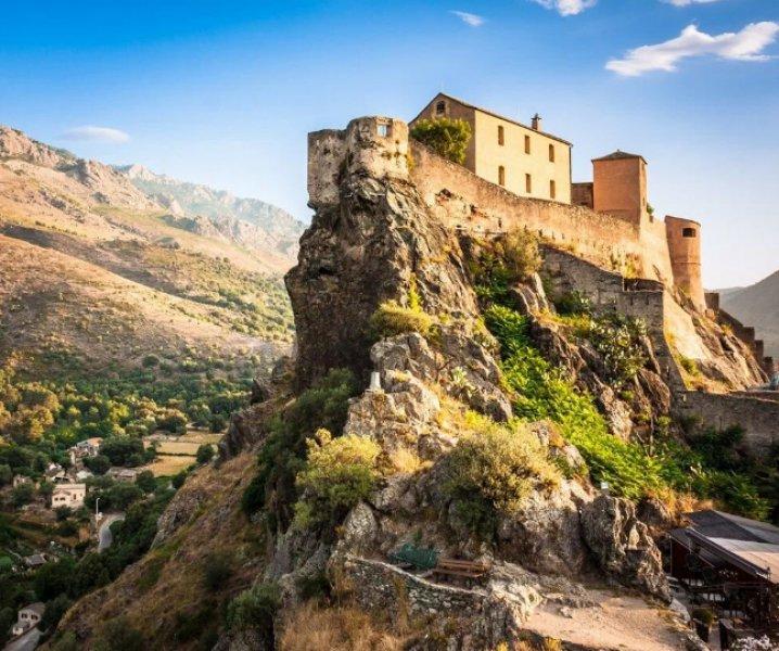 Dünyanın ulaşılması zor en tehlikeli yerleri