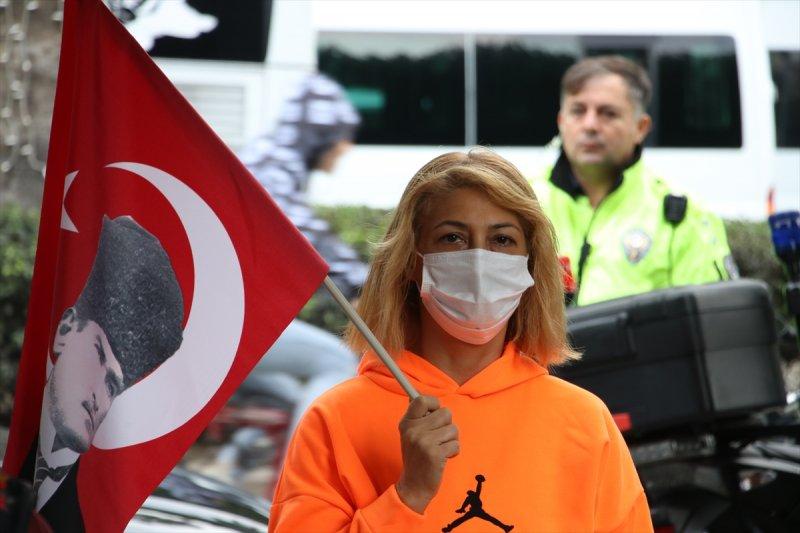 Yurt genelinde hayat saat 09.05'te 1 dakikalığına durdu 