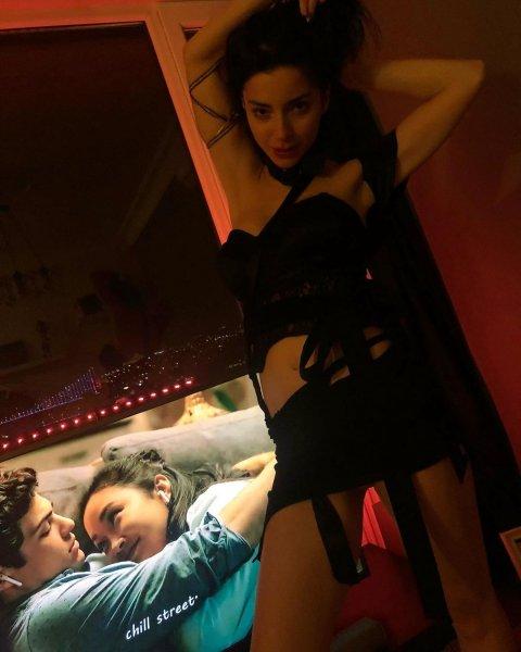 Merve Boluğur'un gündemden düşmeyen  paylaşımları