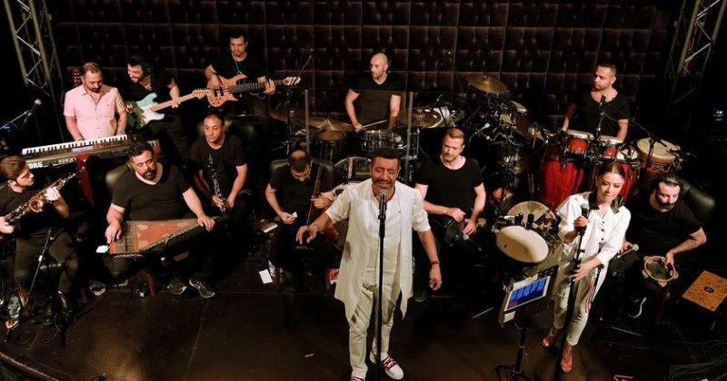 Yılbaşı sahne fiyatını 750 bin TL yapan Hakan Altun'un konser paylaşımları