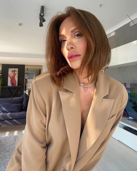 Meme kanseri ile mücadele eden şarkıcı Şimal'in sosyal medya paylaşımları