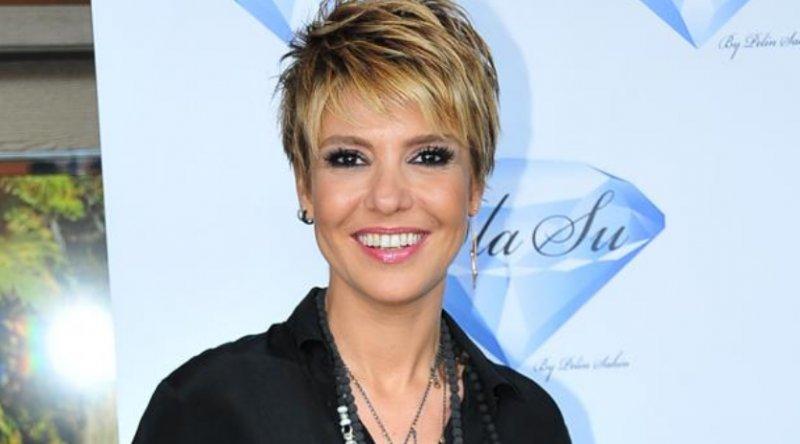 Gülben Ergen'in geçmişten bugüne saç stilleri