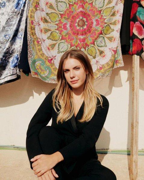 Son dönemin sevilen kadın oyuncusu Eda Ece'nin paylaşımları