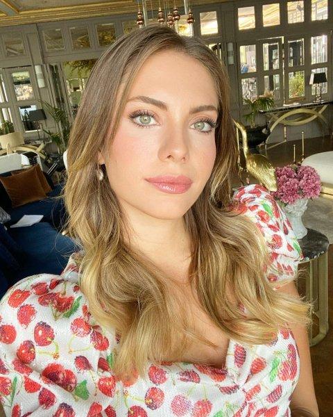 Son dönemin sevilen kadın oyuncusu Eda Ece'nin paylaşımları