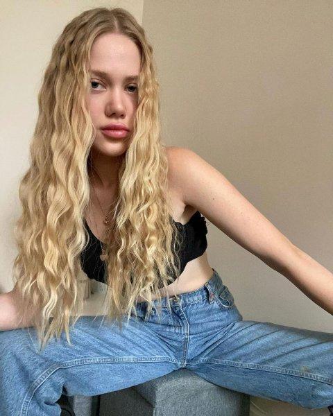 Serel Yereli'nin iddialı pozları